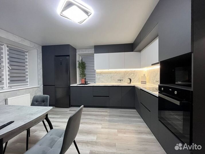 Кухня до потолка на заказ