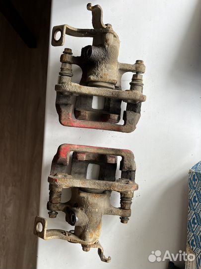 Суппорт задний solaris 1