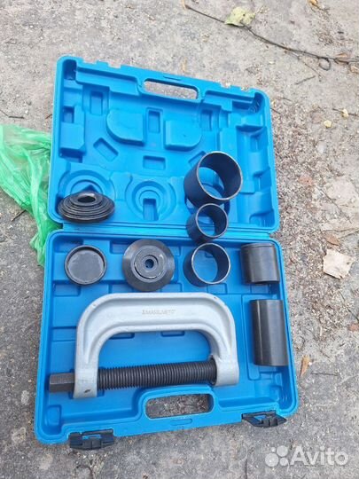 Набор для замены, снятия, установки и выпрессовки