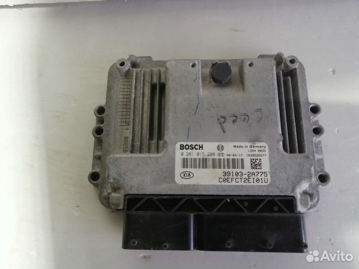 Блок управления двигателем Kia Ceed