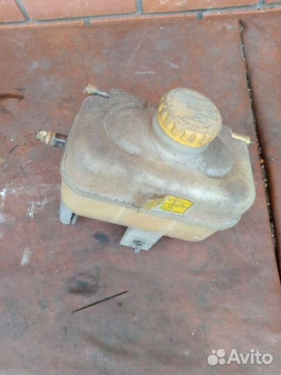 Бочок расширительный на даево леганза 2.0л