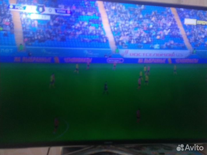 Телевизор SMART tv с вайфаем бу