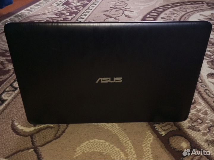 Ноутбук asus