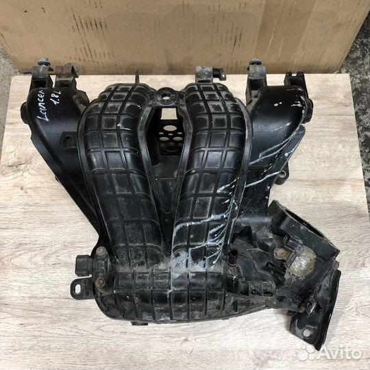 Впускной коллектор Mitsubishi Lancer X