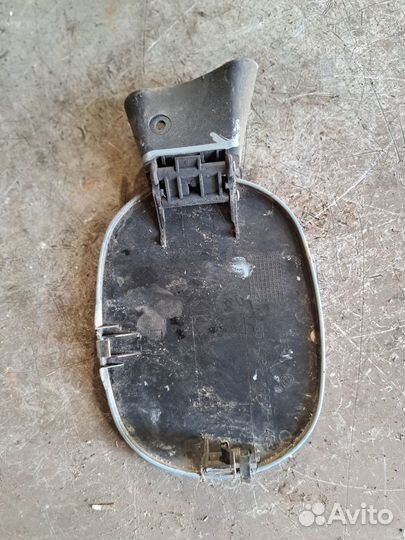 Лючок бензобака на лянча либра