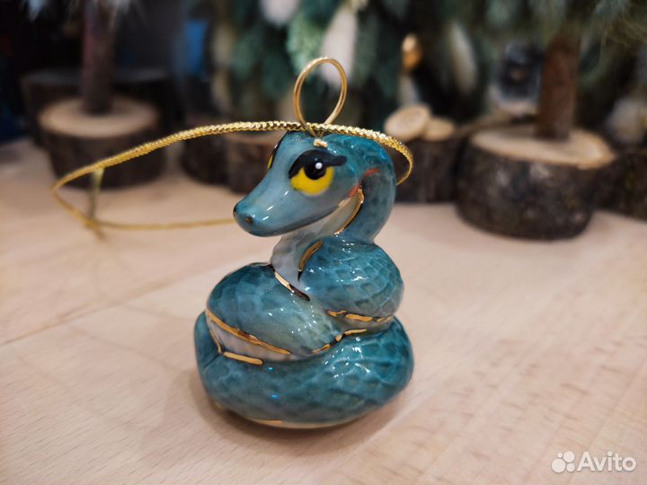 Елочная игрушка змея Фарфоровая мануфактура