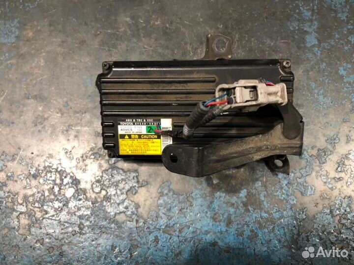 Блок ABS TRC VSC Lexus Ls460 USF40