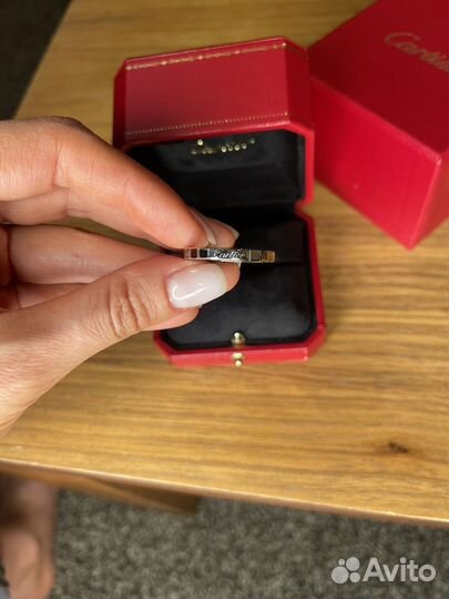 Продам кольцо Cartier