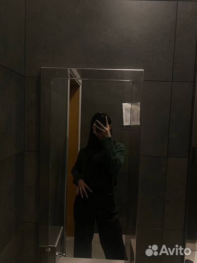 Хостес/официант (ночной клуб)