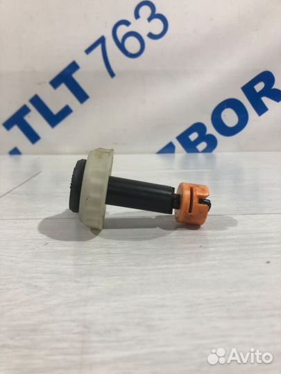 Крышка гтц BMW X3 e83 2.5 ат