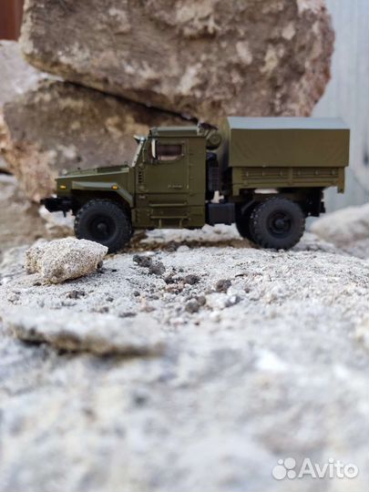 Модель урал -53095