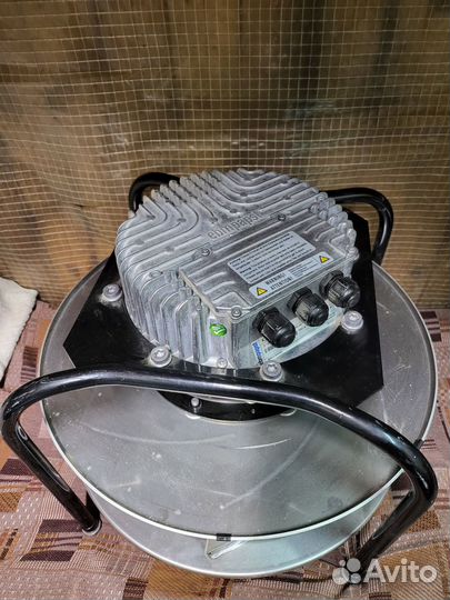 Вентилятор Ebmpapst K3G400-AQ23-01