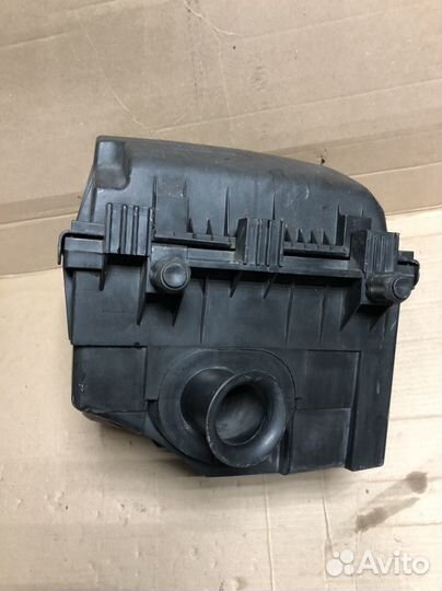 Корпус воздушного фильтра Фольксваген Т4