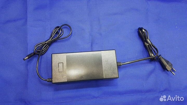 Зарядное устройство для электросамоката Kugoo S3