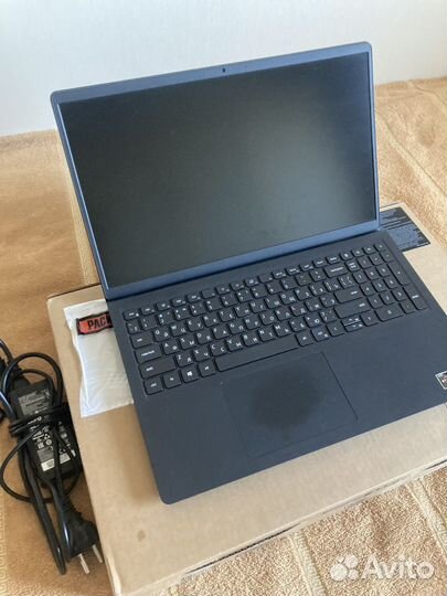 Ноутбук dell vostro 3515