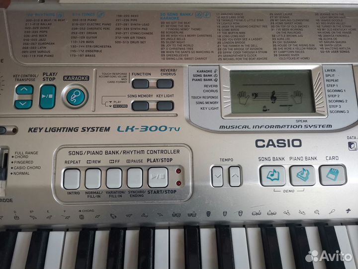 Продам Синтезатор casio LK-300TV