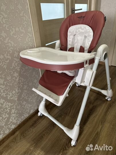 Детский стульчик для кормления