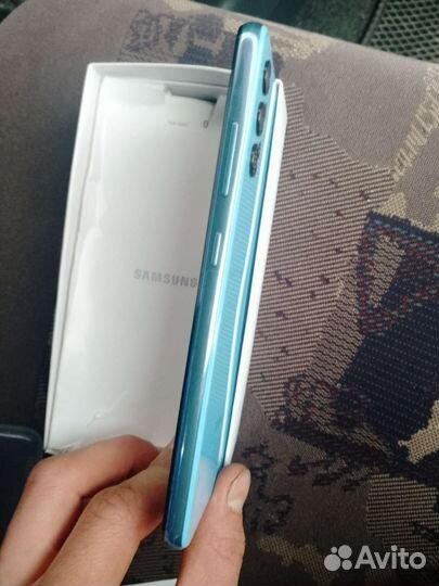 Samsung Galaxy A32, 4/64 ГБ