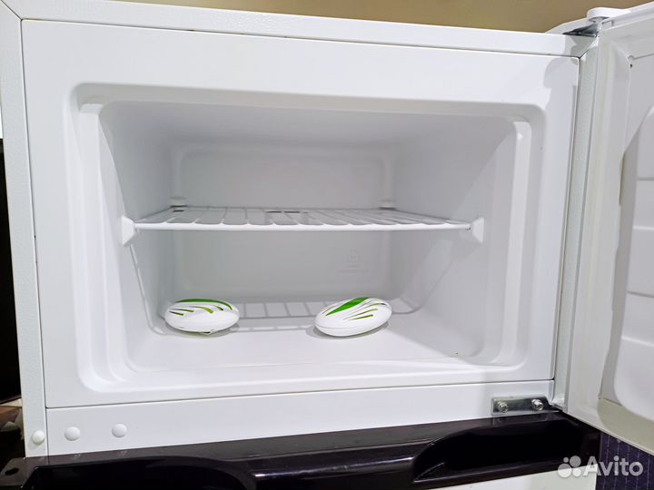 Холодильник с морозильником dexp RF-TD210NMA/W