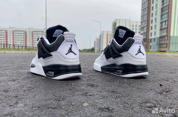 Кроссовки Nike air Jordan 4