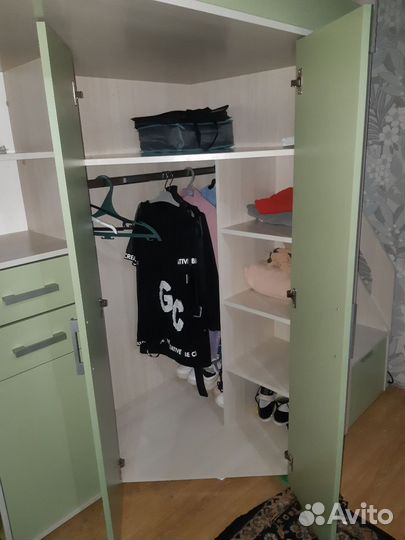 Детская кровать+шкаф+письменный стол