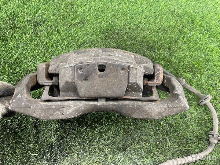 Суппорт тормозной передний правый Bmw 5Gt F07