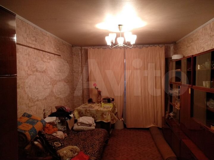 4-к. квартира, 86 м², 1/9 эт.