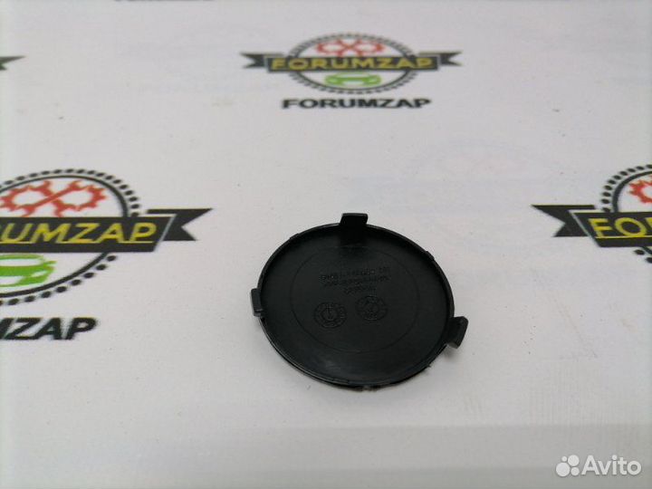 Заглушка буксировочного крюка передняя Ford Focus