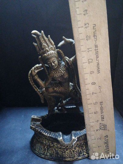 Статуэтка - пепельница