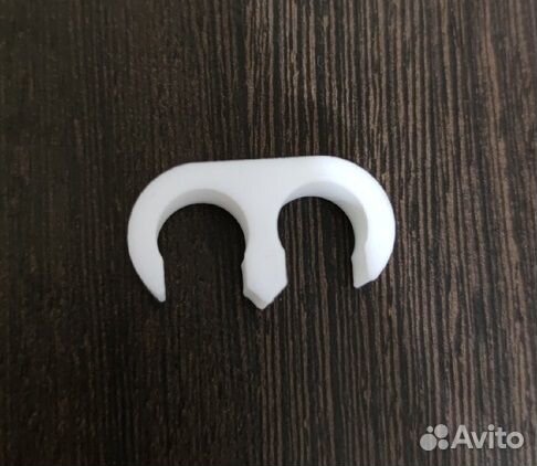 Клипса крепления трубок сжо