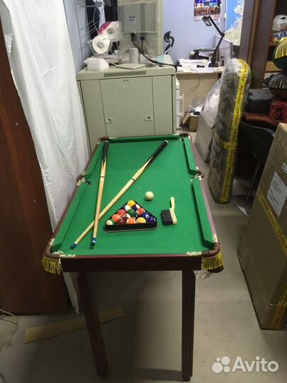 Бильярдный стол