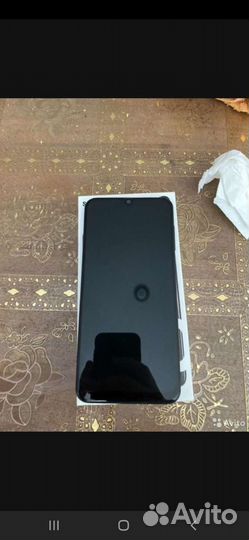 Samsung Galaxy A50, 4/64 ГБ