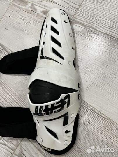 Мотонаколенники leatt наколенники