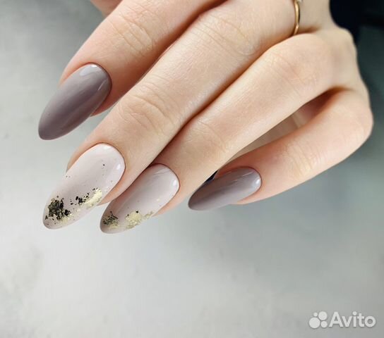 Маникюр (педикюр) на Коломенской