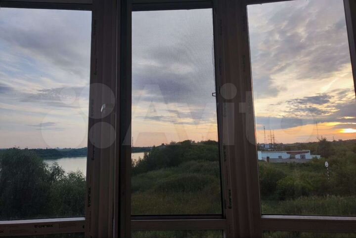 2-к. квартира, 55 м², 3/16 эт.