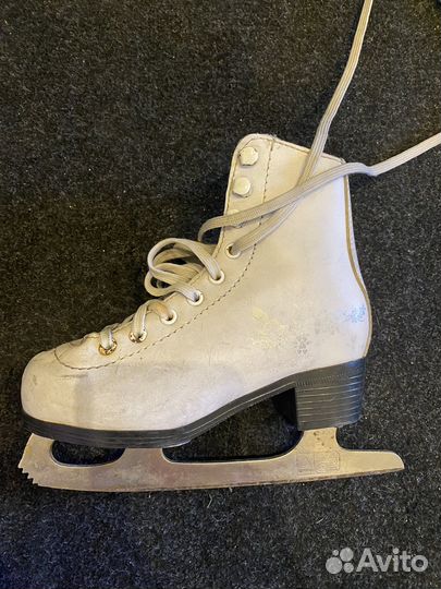Коньки фигурные детские 28 размер