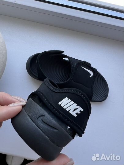 Сандали nike 30