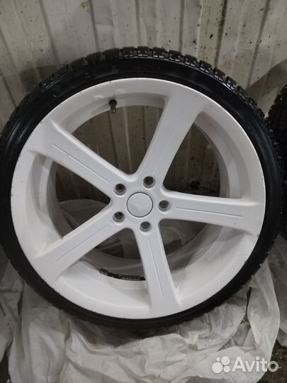 R19 Accelera Delta 235/35, PCD 5x114.3 DIA 15