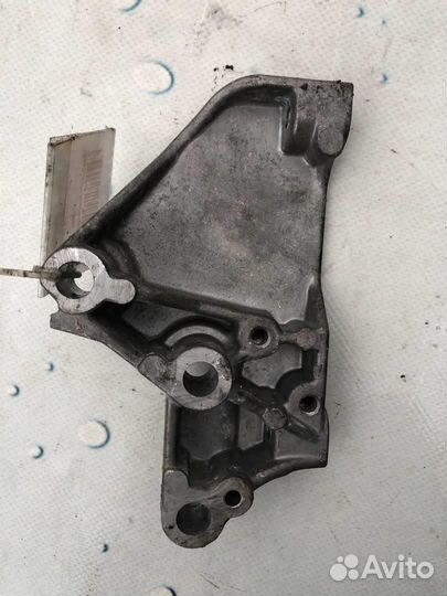 Кронштейн двигателя 9180996