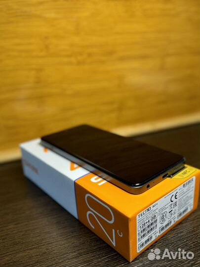 TECNO Spark 20с, 4/128 ГБ