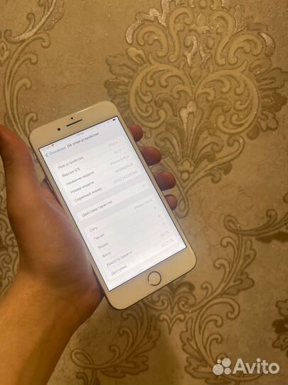 iPhone 8 Plus, 64 ГБ