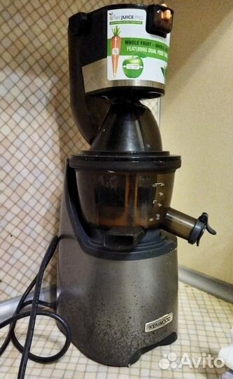 Соковыжималка шнековая Kenwood JMP 802S