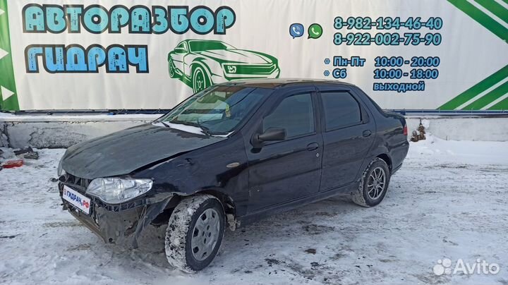 Стекло двери передней левой Fiat Albea 46781903