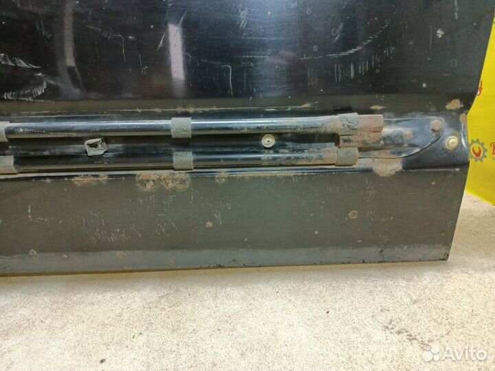 Дверь боковая передняя левая Volkswagen Passat B3