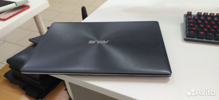 Ноутбук Asus 4ядра,2гб видео,4гб озу