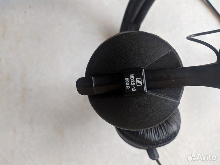 Наушники Sennheiser HD 25-13 600 Ом