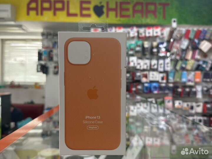 Чехол iPhone 13 silicon case оранжевый оригинал