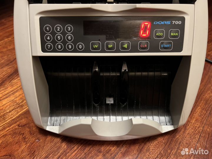 Счетчик банкнот dors 700