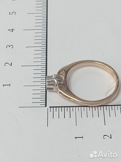 Золотое кольцо с бриллиантом.Арт24