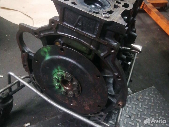 Мотор d4hb на запчасти